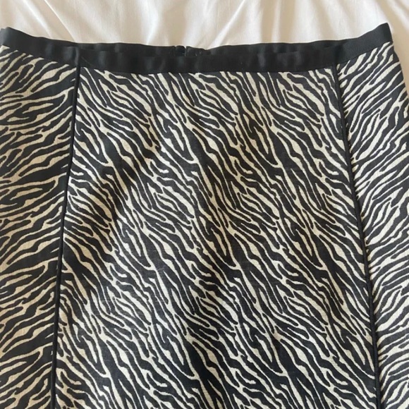 H&M | Black and white zebra skirt - Picture 4 of 8